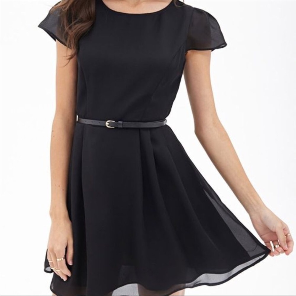 Forever 21 Belted Cap Sleeve Dress Black M